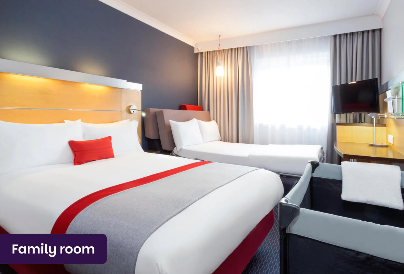 Family room at Holiday Inn Express Southampton M27 J7